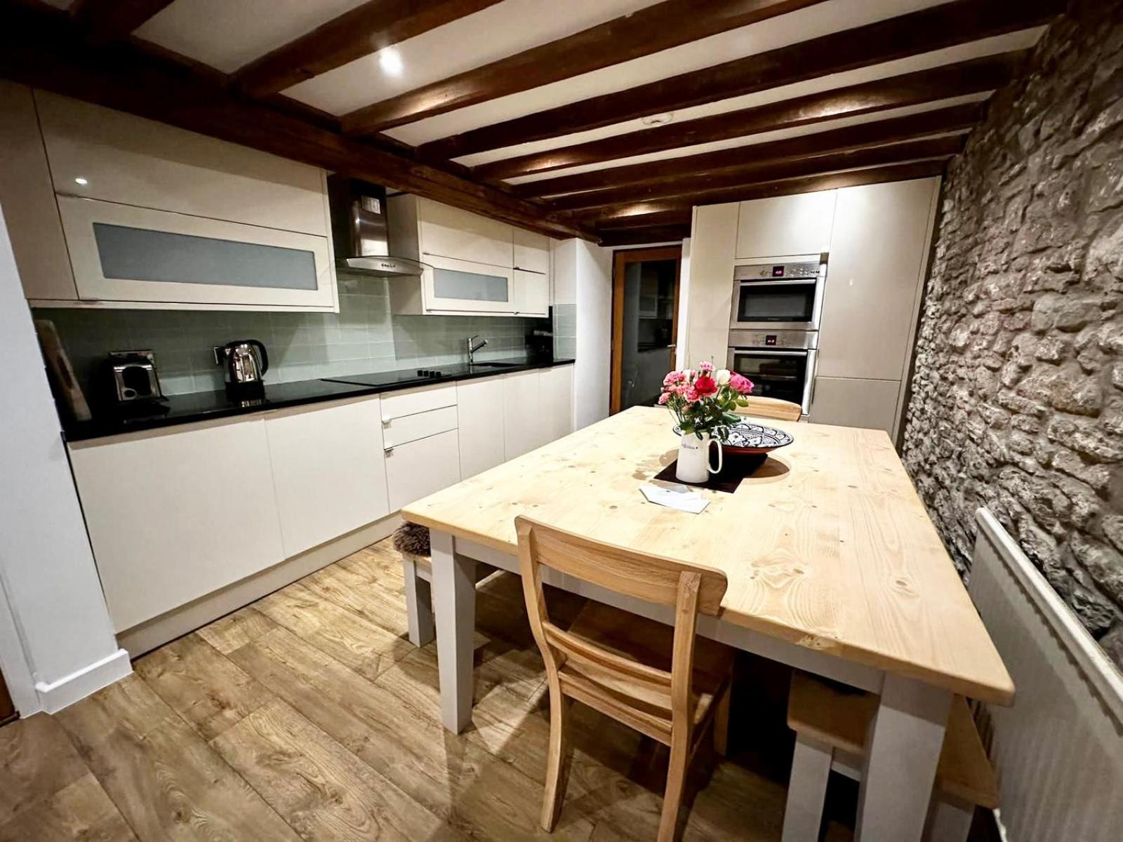 Hay On Wye Welsh Townhouse In Hay Centre Villa Hay-On-Wye Exterior photo